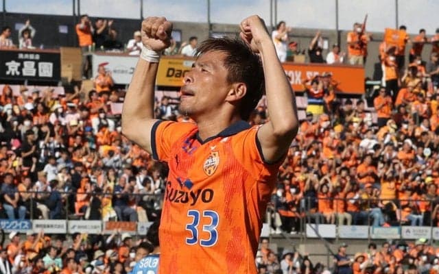 乾貴士の決勝点で清水が2位の座かけた“静岡ダービー“制す！ 3連勝の最下位・大宮は直接対決で山口下し残留ラインまで勝ち点「6」に【明治安田J2第38節】