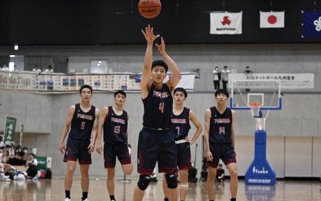 福大大濠が藤枝明誠のオフェンスを封じ込め、43点差の大勝を飾る／U18トップリーグ男子