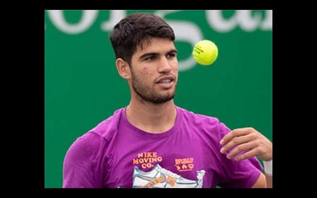  アルカラス 兄と練習、3回戦へ 