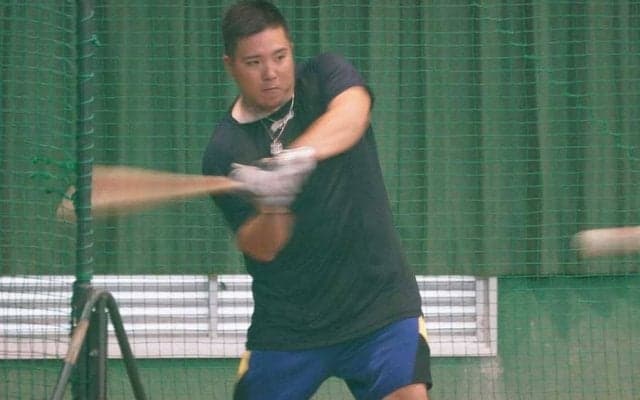 厳しい声を「全て受け止めます」　2時間超の居残り…山川が噛み締めた“再起の1日”