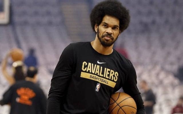 キャバリアーズの先発センター、ジャレット・アレンが左足首の骨挫傷のため2週間の離脱