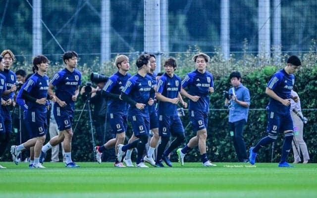 「ドラマの撮影かよ」サッカー日本代表の練習を撮った取材写真が「イケメンすぎ」と話題に！「何なんですか！！！！その色気ーー」「イケメン揃い」の声上がる