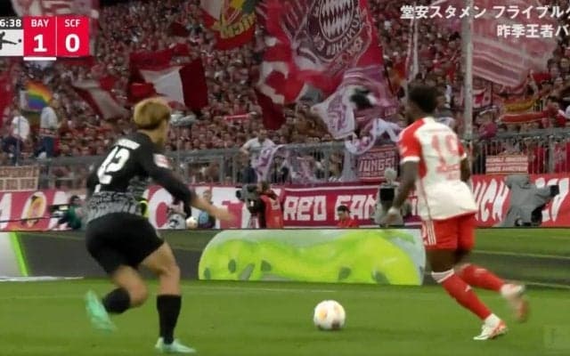 「ウサイン・ボルトかよ！」日本代表はこの驚速スピードに要注意　堂安律をあっという間に置き去りに… “世界最速レベルの男”アルフォンソ・デイビスの爆速帰陣がエグすぎる瞬間