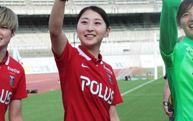 「まじで可愛すぎ」「サッカー選手に見えん」アジア競技大会優勝に貢献した塩越柚歩の私服姿に称賛の嵐「美人すぎる」