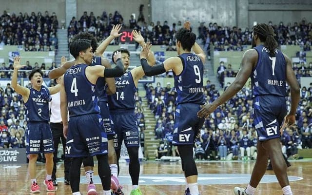 開幕節連勝でいきなりインパクトを残した長崎…『ヴェルカスタイル』を極めて上位を目指す