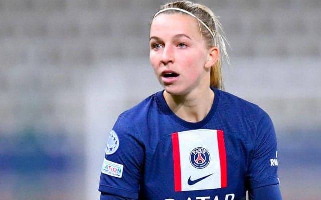 ビッグクラブが予選で潰し合い…女子CLの方式にPSGのオランダ代表MFが疑問「これで本当に良いのかな？」