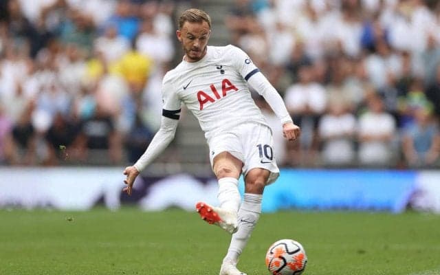 イングランド代表MFマディソン、ベッカムへの憧れ明かす 「僕のシャツの背中には彼の名前があった」「フリーキックを真似した」