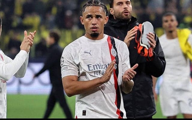 自動車事故で軽傷負ったミランFWオカフォーがスイス代表離脱…