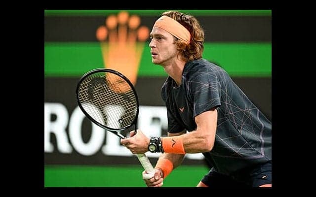 上海8強 1桁シードは1選手