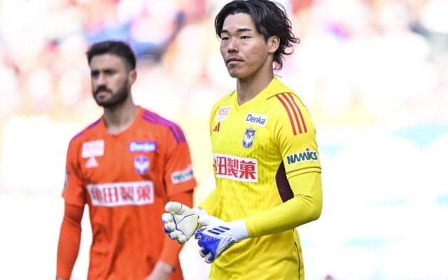 「イナバウアーストップが個人的に1番」日本代表に招集されたJ1新潟・小島亨介のセーブ集が登場！「ユンカーのPKを止めた時」「川村のボレー止めたやつ」とファン注目