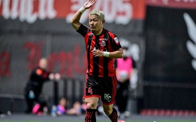 「クロスバーが痛そう」北海道コンサドーレ札幌FWの「キャノンシュート」にファン注目！強烈な左足に「Jリーグ屈指の破壊力」の声