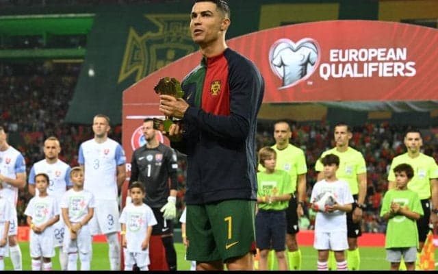 C・ロナウドに浮上した女性画家との触れ合いで鞭打ちの刑…マドリードのイラン大使館が否定