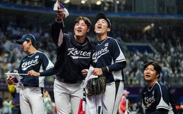 野球韓国代表、アジア大会制覇でマウンドに国旗立てようとして波紋！ 大会スタッフの制止で“未遂”も「また見せようとした」