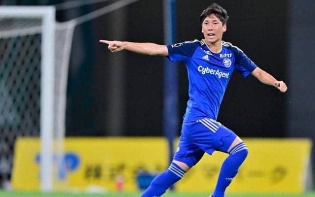 「ジャンピングスーパーボレー」J2町田の下田北斗が逆足で「技術の塊みたいなゴール」を決める！「エグすぎるボレー」「さすがの技術」とファン絶賛