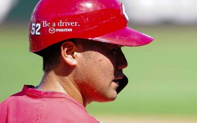 新井監督も絶叫、27歳“ロマン砲”は「誠也の後釜」　一撃で今永粉砕の「和製エルドレッド」