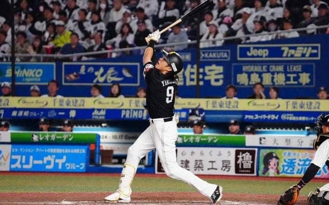 逆方向見て「本人もびっくりしてる」　衝撃の“変態打”が「ヒットになるなんて」