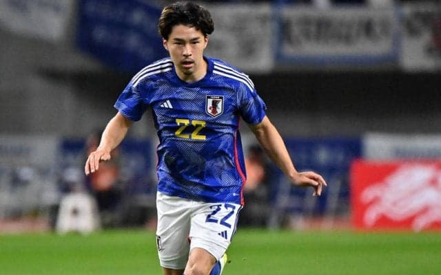 「久しぶりに戻ってきた」アキレス腱断裂から復活の中山雄太、菅原由勢との2ショットにはファンが驚き「双子みたいに似てる」