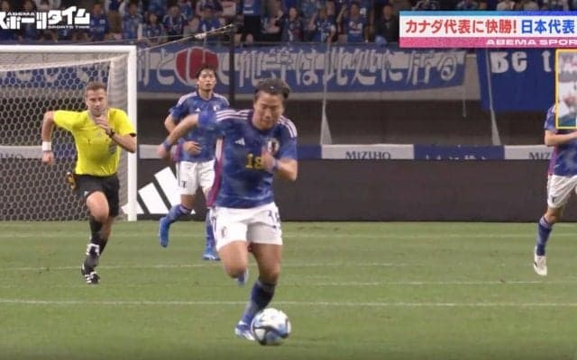 物議を醸す「日本代表の1トップ問題」が終結？ 万能ストライカー・浅野拓磨の“MVP級シーン”　決定機を演出したヘディングパス→爆速スプリントを炸裂した瞬間