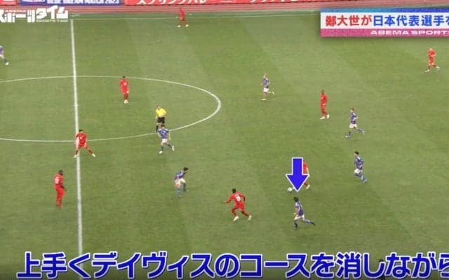  「相手が何もできなくなった」 時速36キロの爆速アタッカーを“イナズマ”が完全無力化！ 伊東純也と遠藤航の狙い通りの“完璧すぎるコンビネーション”で封じ込めた瞬間