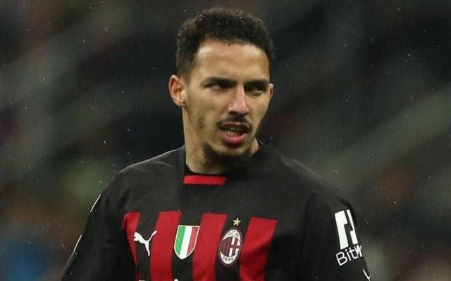 右ヒザ手術したミランMFベナセル、予定より早くピッチに帰還！実戦復帰は年末年始が目処