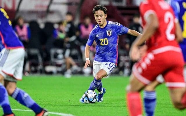 「メッシみたいなフリーキック蹴るやんw」久保建英の左足グラウンダーFKが「惜しかった」と話題！「FK決めてほしい」「後はFKが決まるようになれば完璧」の声