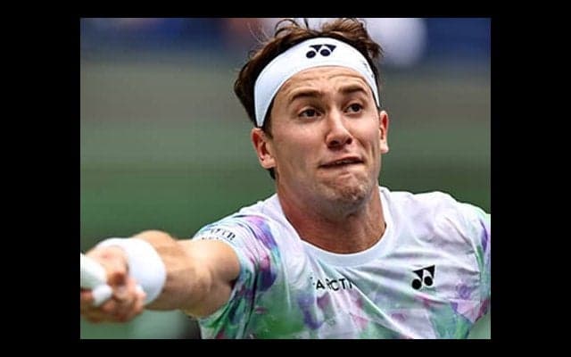  世界8位が予選勝者に敗れる波乱 