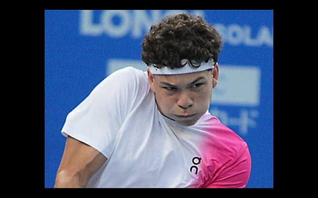 シェルトン 連夜の激闘制し8強