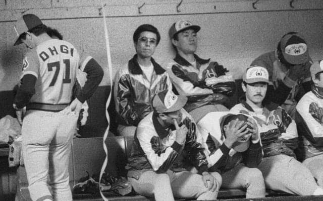 「10.19決戦」第２戦、時間切れで消えた優勝　梨田昌孝は現役最後の守備には「正直、つきたくなかった」