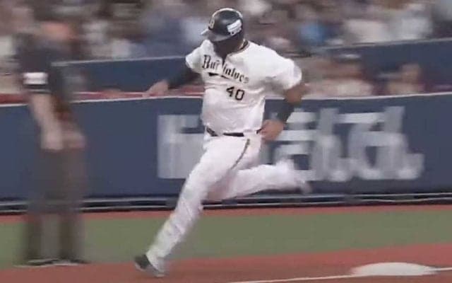魂の激走が「必死さ可愛くて泣ける」　後半ドタドタも…チーム蘇らせた姿にファン感涙
