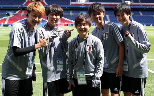 宝田沙織と籾木結花がスウェーデン女子1部の今節ベストイレブンに選出　籾木は今季8度目