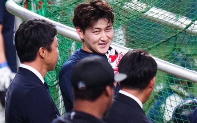大移動の井端監督…勃発した侍ジャパン遊撃手争い　オリ21歳に熱視線「非常に楽しみ」