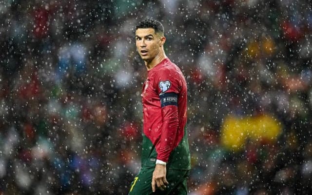 「夜にマクドナルドで残り物のハンバーガーを…」今では考えられないC・ロナウドの少年時代を元ポルトガル代表の旧友が告白、当時は自分が上だったと明かす「私は小さなロナウジーニョだった」