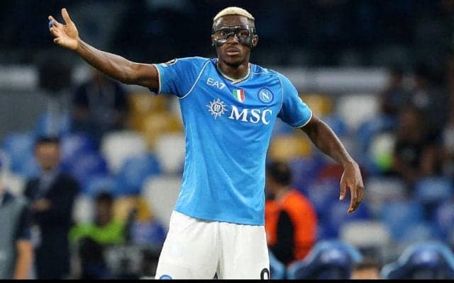 オシムヘンが来夏のマーケットに？　ナポリ会長がその可能性を口に