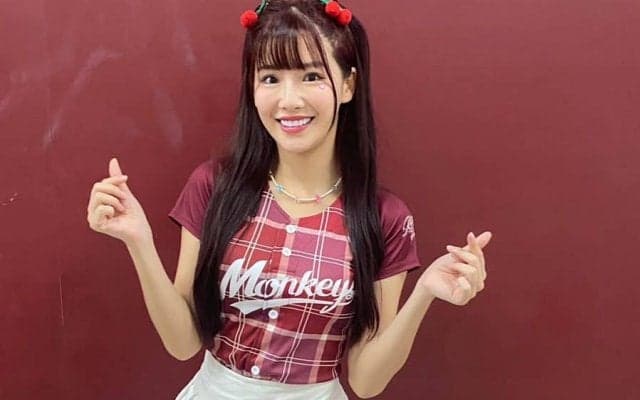 短パン＆タンクトップで妖艶ダンス　台湾チアに観客釘付け…球場とは思えぬ異次元空間