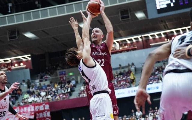 ニック・ファジーカスが20得点12リバウンドの活躍…川崎が富山を破り5連勝を果たす