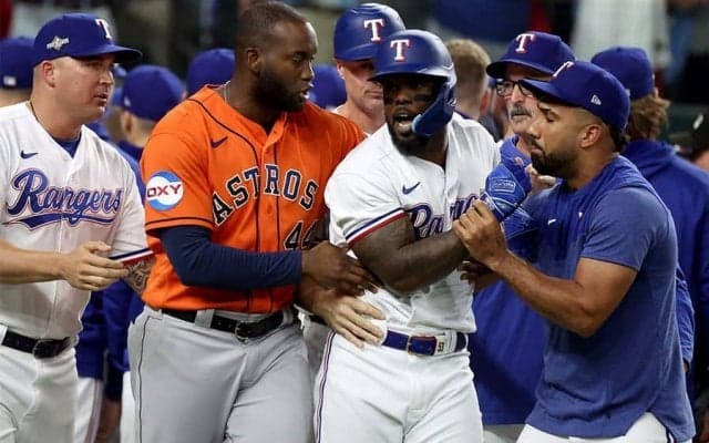 大一番の乱闘騒ぎで5人処分　ア軍右腕は“故意死球”で2試合出場停止＆罰金、機構発表