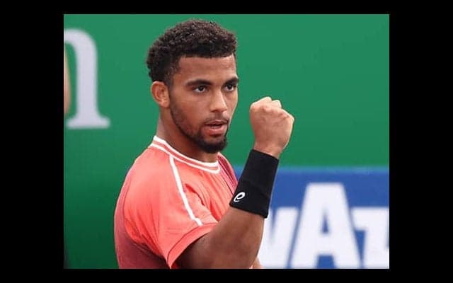  世界7位撃破 19歳が2勝目王手 