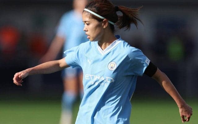 ケリーの重砲が決勝点！長谷川唯フル出場のシティが19歳GKの奮闘伴い、曲者レスターに辛勝【FAWSL】