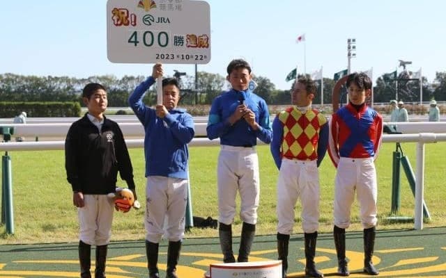 岩田望来騎手がJRA通算400勝達成！ 「5年目で達成できてよかった」