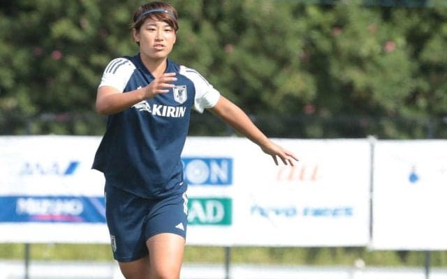 「年齢とか全く関係ない」なでしこDF高橋はなはリーダーの自覚も芽生える、元FWとして弱点のセットプレーからのゴールにも自信「絶対に点を決めたい」