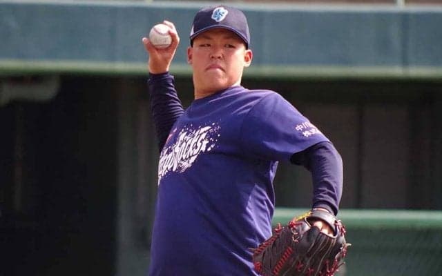 甲子園V投手と比較…重圧に涙止まらず　最速154キロ右腕、柳田と真っ向勝負で得た自信