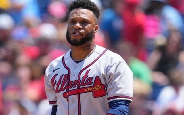 1試合も出ずに36億円が懐に…　栄光を汚す“不祥事”、契約さえできなかった屈辱の1年