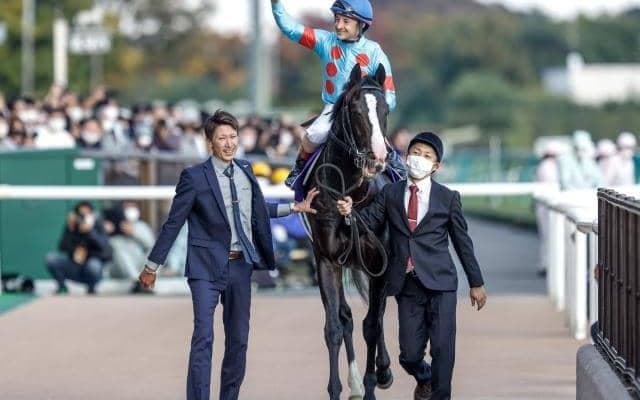 【AI予想・天皇賞(秋)】豪華メンバーによる秋の盾争奪戦！ 本命候補は芝2000mに高い適性示す3頭