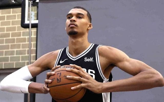 全体1位のウェンバンヤマや双子のトンプソンら今年のドラフト組13選手がナイキと契約