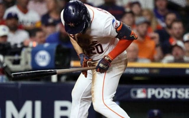 167キロが直撃「出場停止にするべき」　顔ゆがめ悶絶…“恐怖の1球”は「クレイジー」