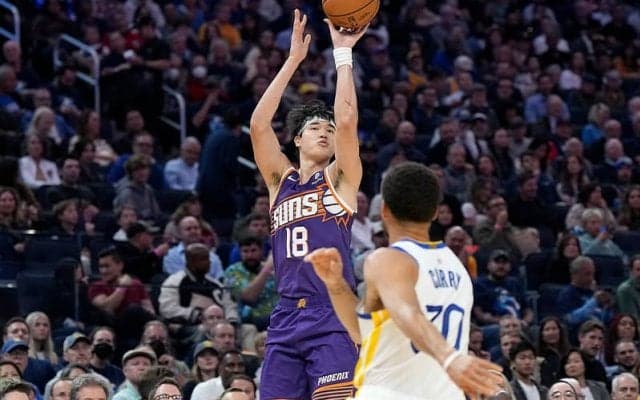 渡邊雄太、開幕戦から2本の3Pを含む8得点…サンズはウォリアーズに勝利