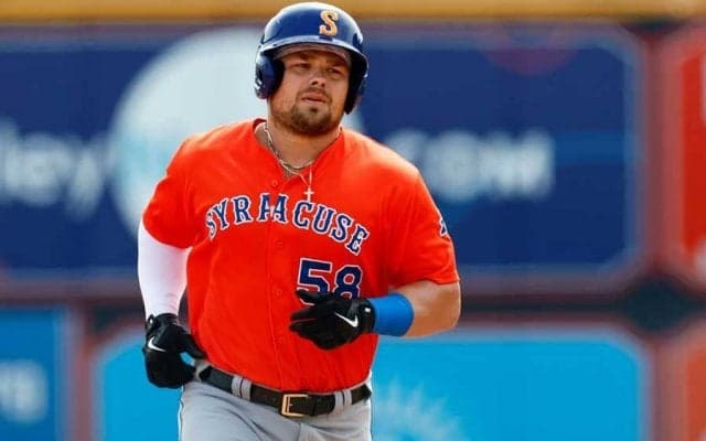 元HR王がわずか3年でノーアーチの“転落”　3度の自由契約で失われた驚異の打棒