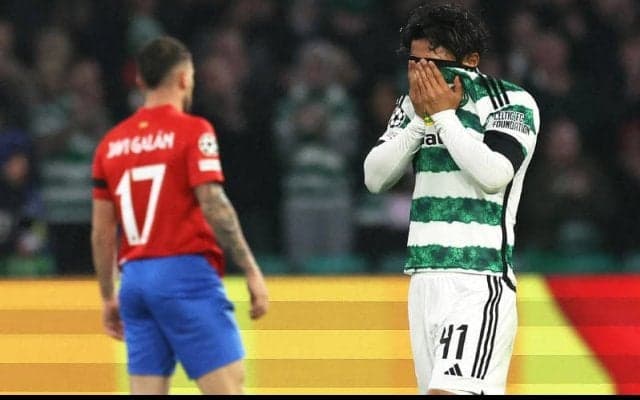 旗手怜央がCLで開始早々の負傷交代…状態は？