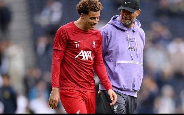 17歳でデビューも「壁にぶつかっていた」　リバプールMFカーティス・ジョーンズが殻を破った理由　「自分の試合を見直した」