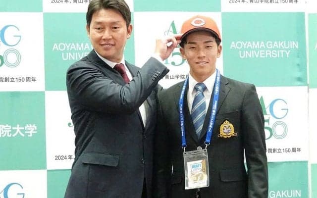 広島・新井監督「楽天入団おめでとう」　インタビュー中に…他球団の指名に“神対応”